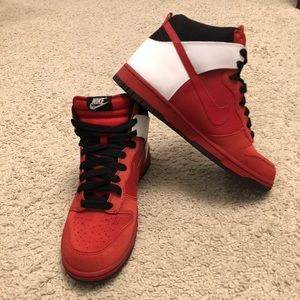 Nike Retro High Shoes (9.5)